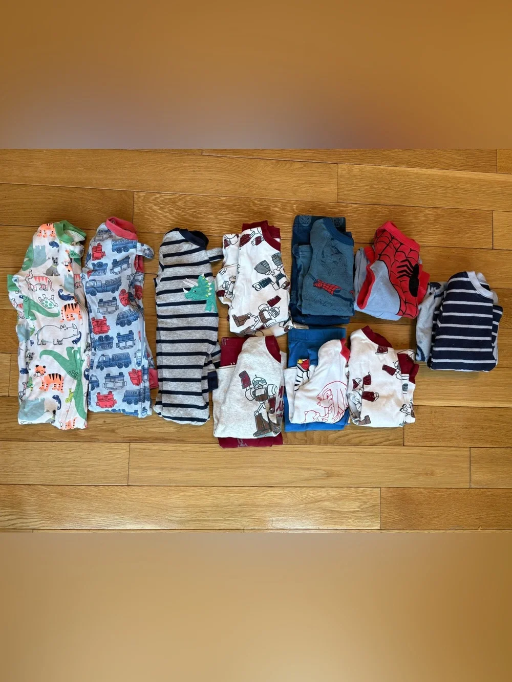 Lot of 10 Sets of Boys 2t Pajamas